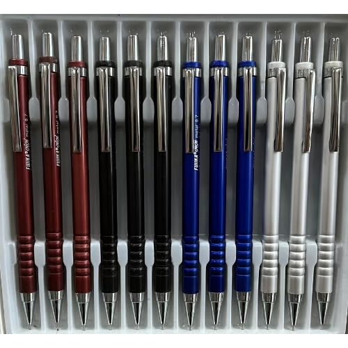 Metal 0.7 Versatil Kalem